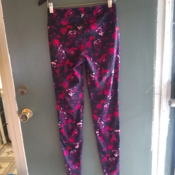 Old Navy Leggings - Picture 6 of 7